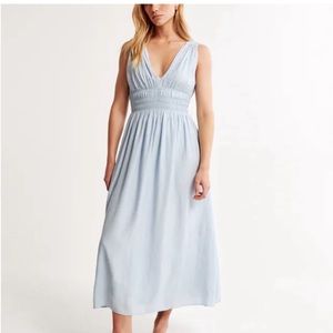 NWT Abercrombie Crinkle Textured Smocked Waist Dress